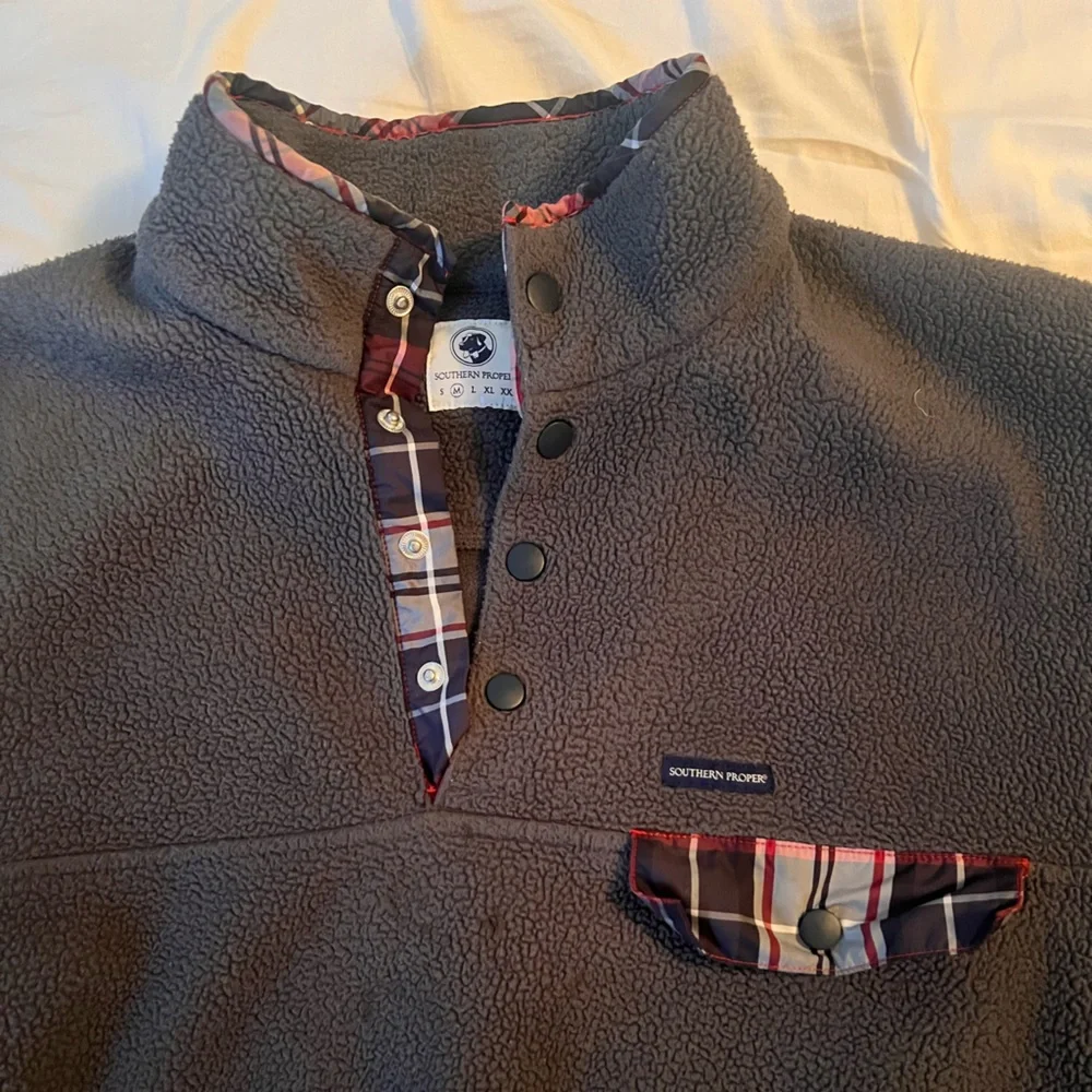 Southern Proper fleece pullover - Picture 4 of 5